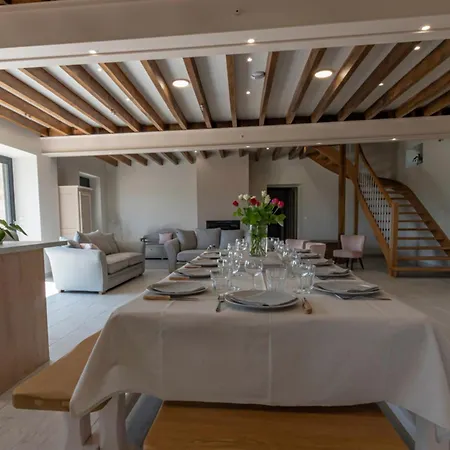 Feriehus Entre Terres Et Vignes A La Ferme Avec Privatif En Champagne A Heure De Paris *